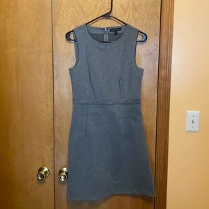 Banana Republic Size 4 Grey Dress